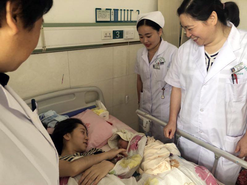 市人民醫(yī)院博望分院獲批醫(yī)保生育定點(diǎn)協(xié)議醫(yī)療機(jī)構(gòu).jpg 市人民醫(yī)院博望分院獲批醫(yī)保生育定點(diǎn)協(xié)議醫(yī)療機(jī)構(gòu).jpg