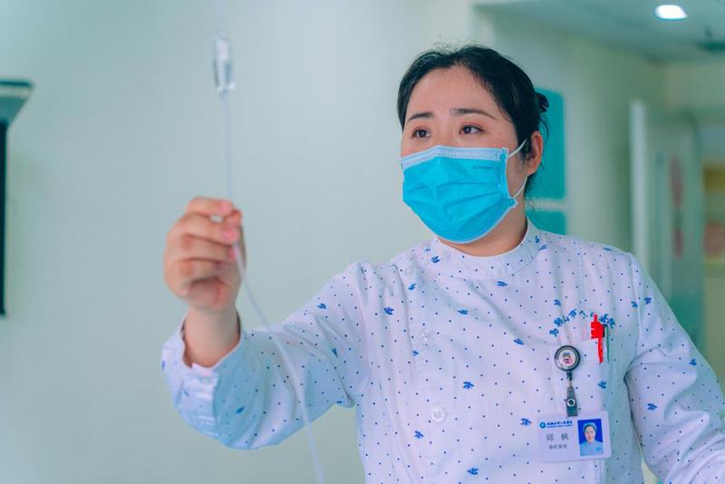 脊柱骨科 邱楓.jpg 脊柱骨科 邱楓.jpg