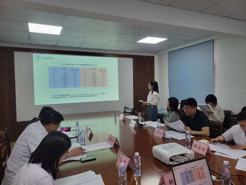 匯報(bào)人 (1).jpg